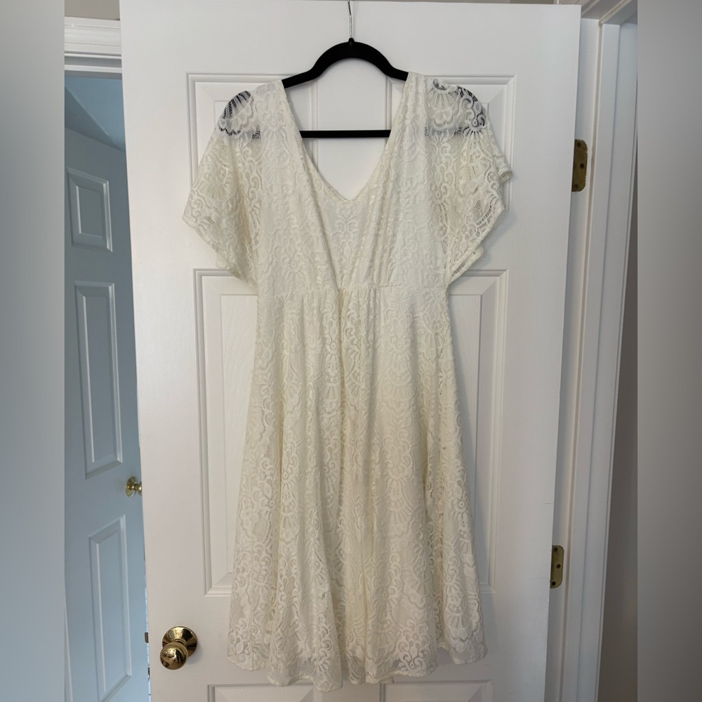 Maternity ivory Lace Midi Dress with V-Neck and Flutter Sleeves